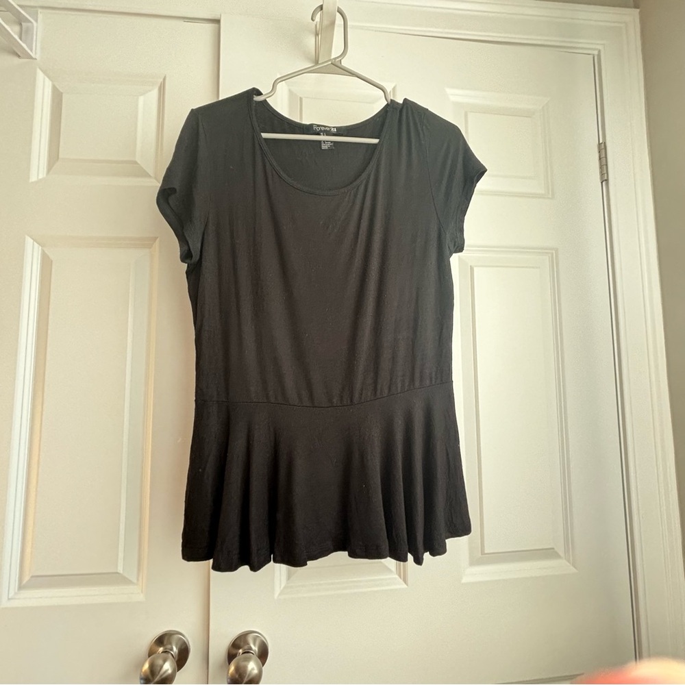 Forever 21 black peplum top size L
